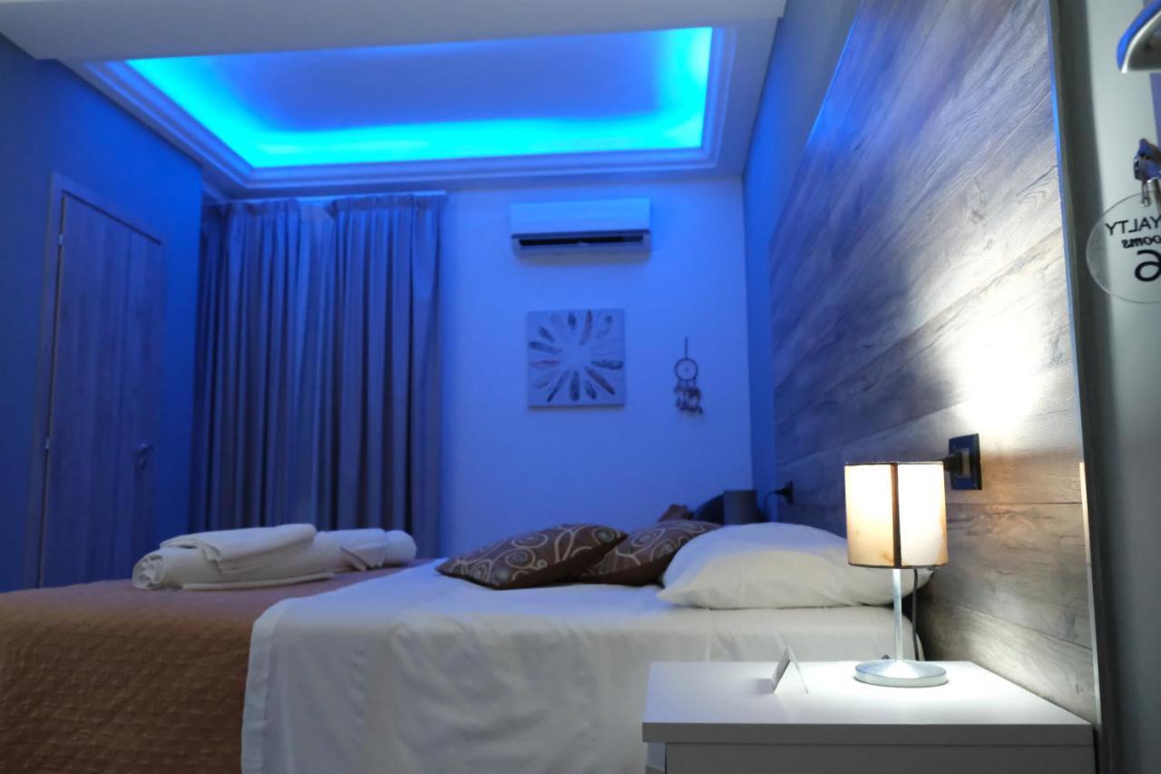Royalty Rooms & Spa Napoli Eksteriør bilde