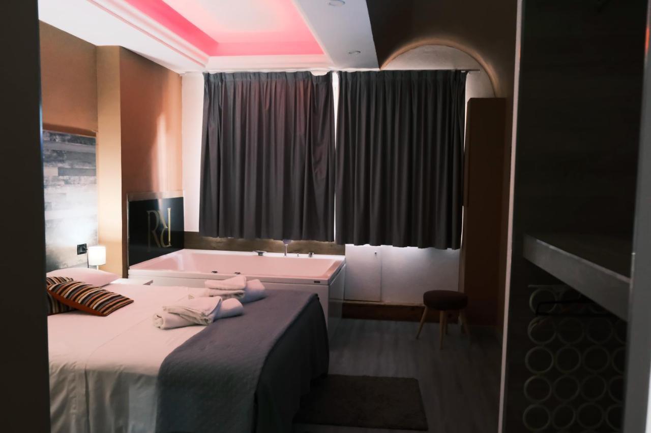 Royalty Rooms & Spa Napoli Eksteriør bilde