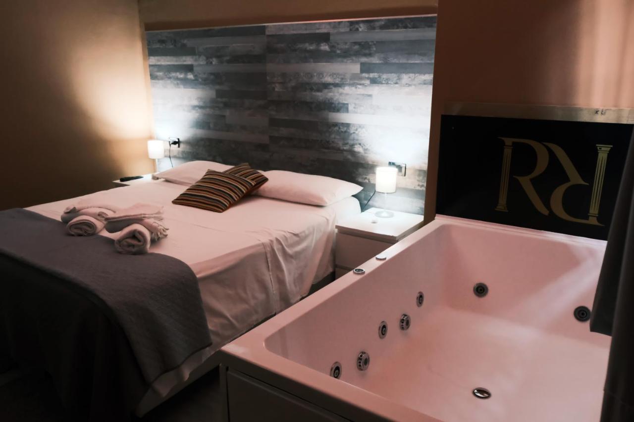 Royalty Rooms & Spa Napoli Eksteriør bilde