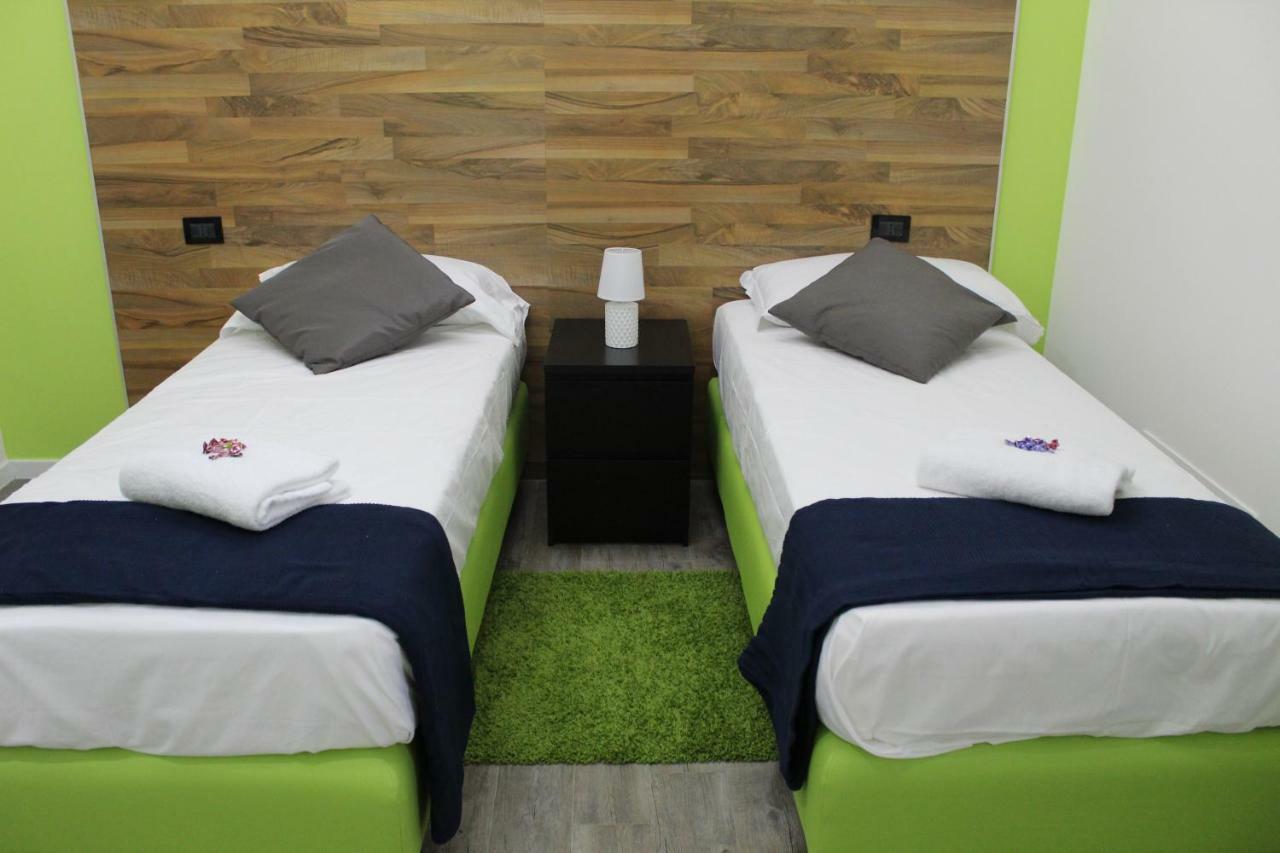 Royalty Rooms & Spa Napoli Eksteriør bilde